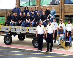 BCC Students Renovate Wagon for Veterans Honor Guard