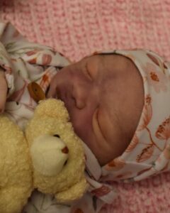 Evelyn Claire Troyer – August 30, 2024